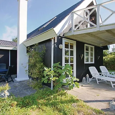 Holiday home Holiday Tranekaer With Fireplace 03